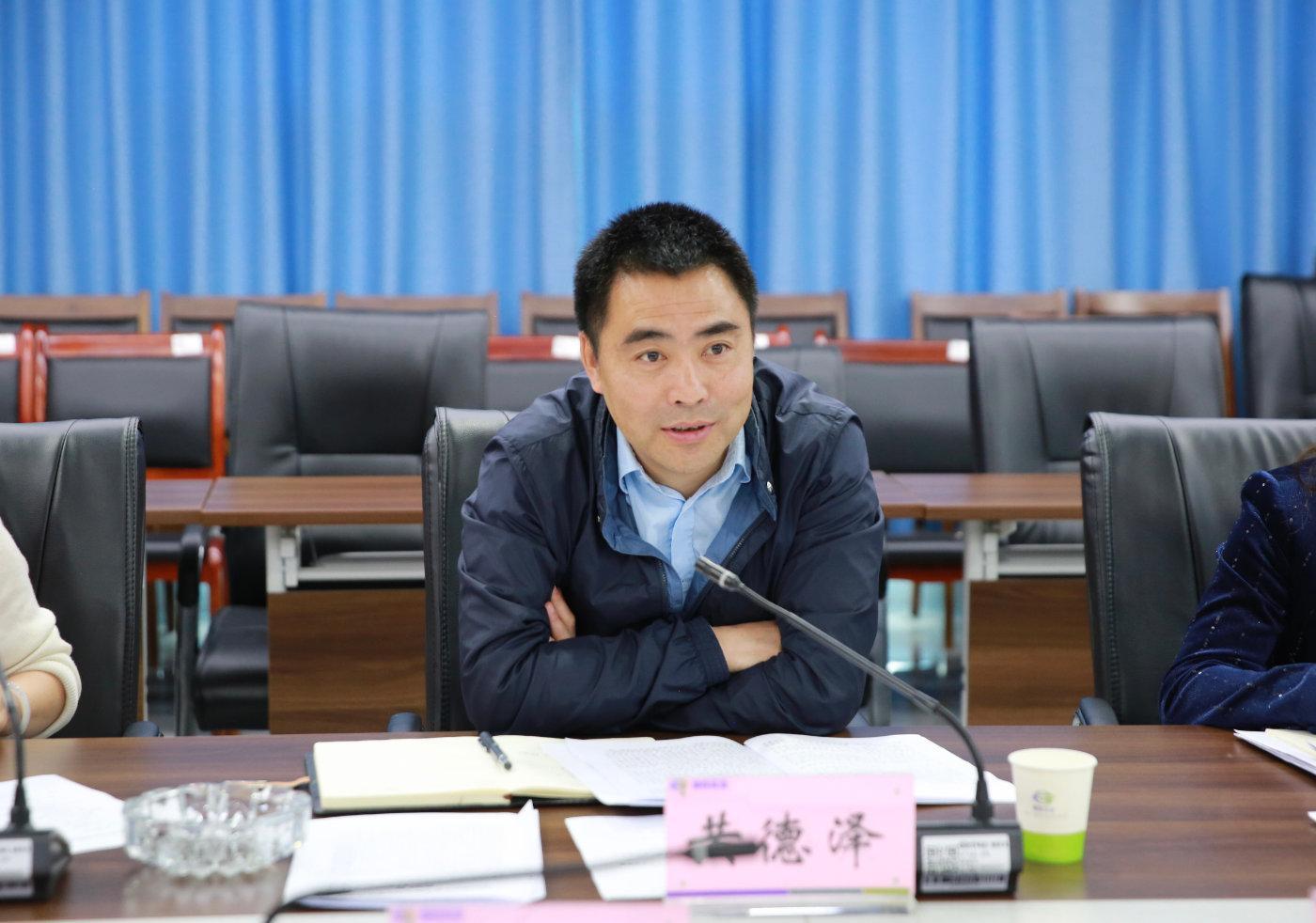 cdb9c270-b5d6-4b10-b4d2-bec86f6ff544.jpg