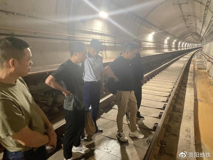 运营分公司党委书记、总经理带队开展节前安全生产大督查工作