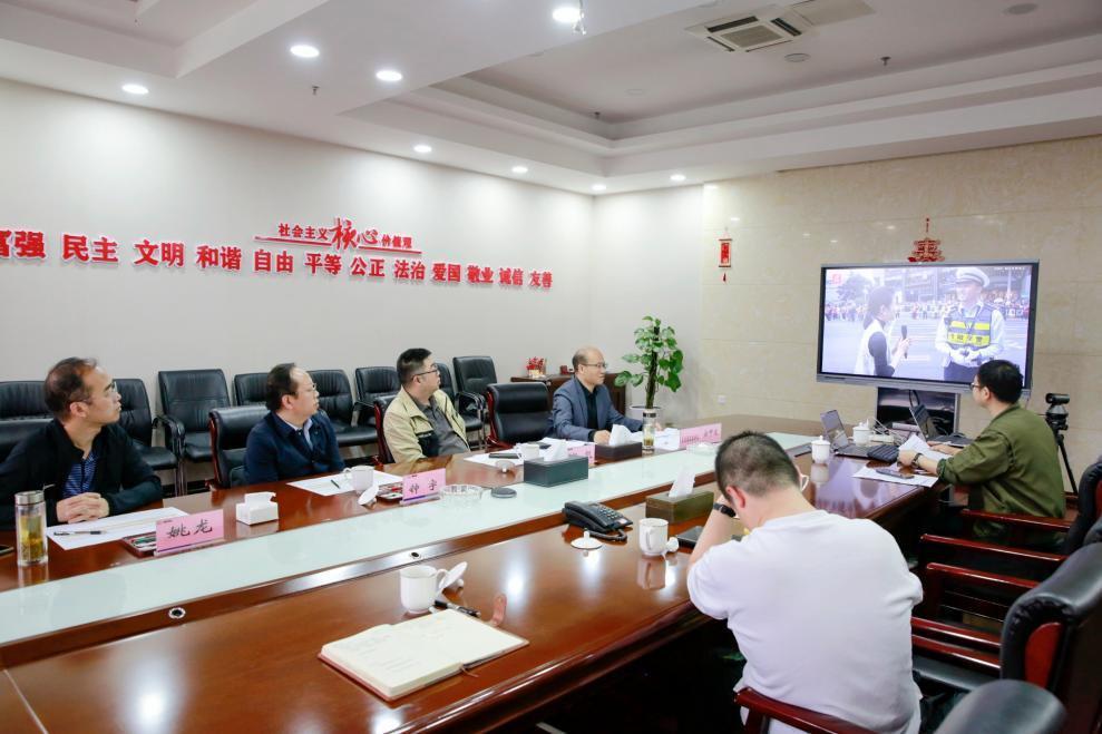 e44acf63-25f1-436d-a291-1c30f8df46c2.jpg