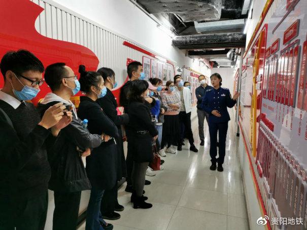 站务第二党支部介绍支部党建品牌及党建示范点创建工作情况
