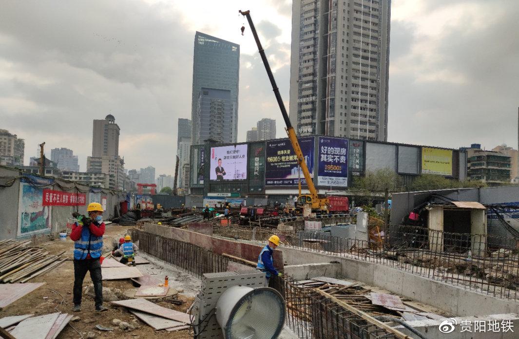 浣纱路站1号出入口挡土墙施工