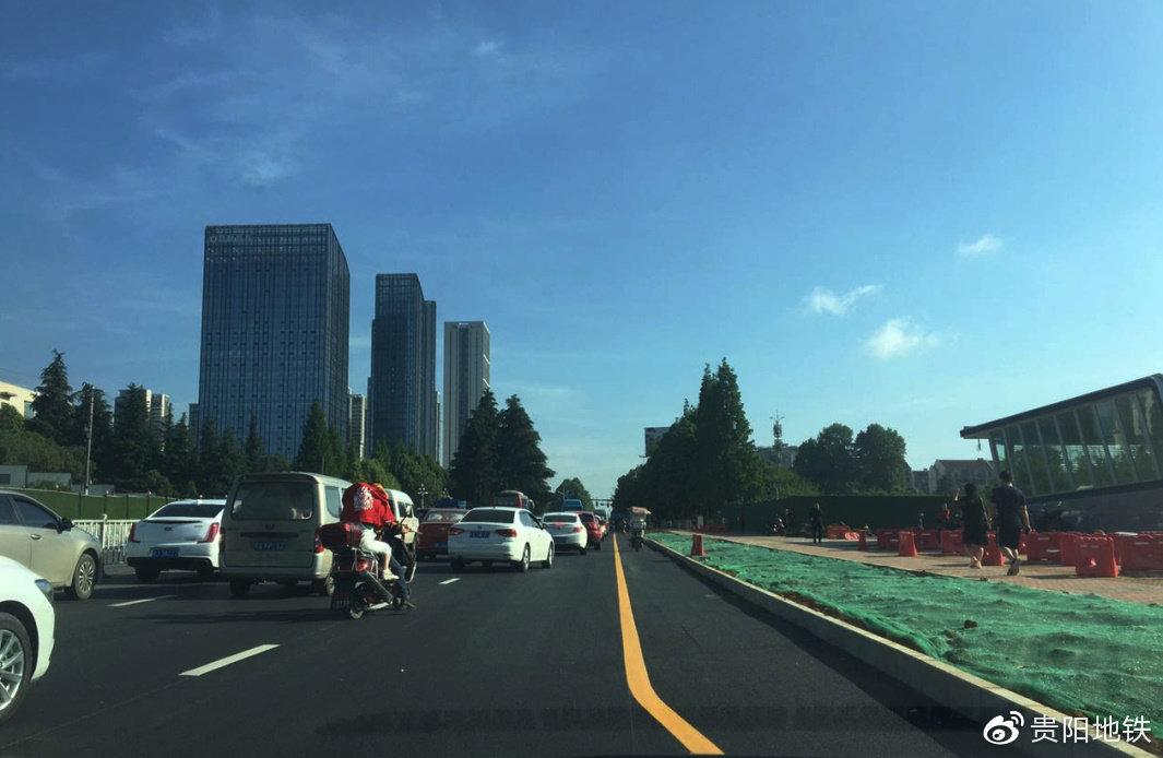 金阳医院对面的金阳大道南段全部恢复路面交通