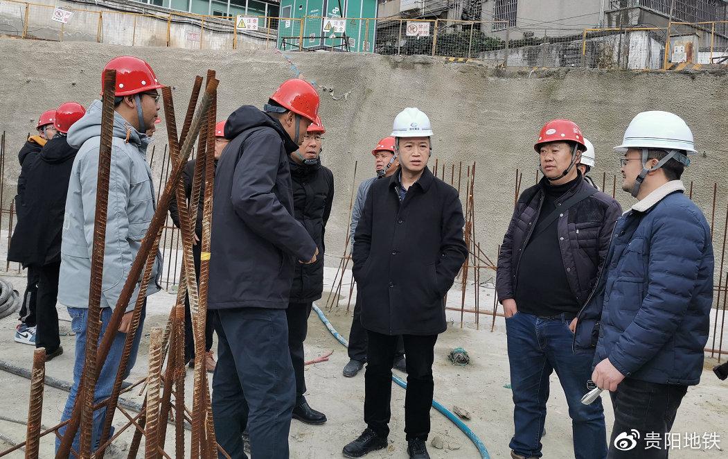 检查组对三桥综合体项目进行检查